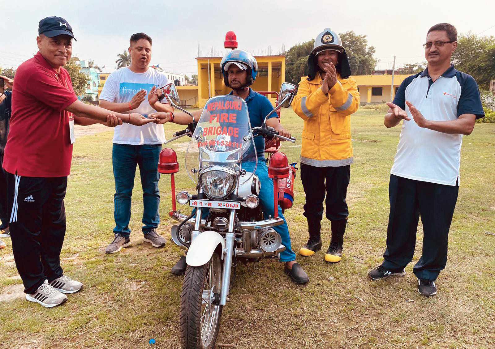 नेपालगञ्जमा काठमाण्डौ उपत्यका बाहिर पहिलोपटक दमकल मोटरसाइकल सेवा